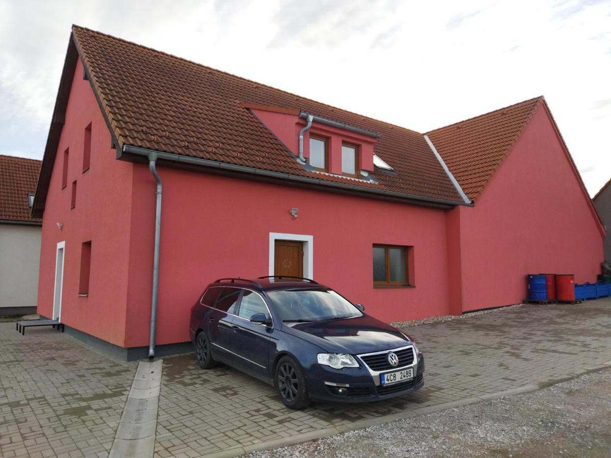 Penzion Janousek Motorsport Cesky Krumlov Přísečná 外观 照片